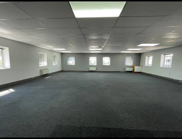 188.25M² OFFICE TO LET IN RIVONIA